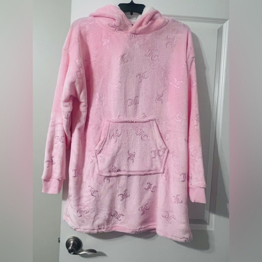 Pink monogram  Juicy Couture Comfy Cozy Lounger Plush Fabric Sherpa Lined Hood